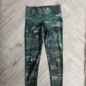 Terez leggings size small.